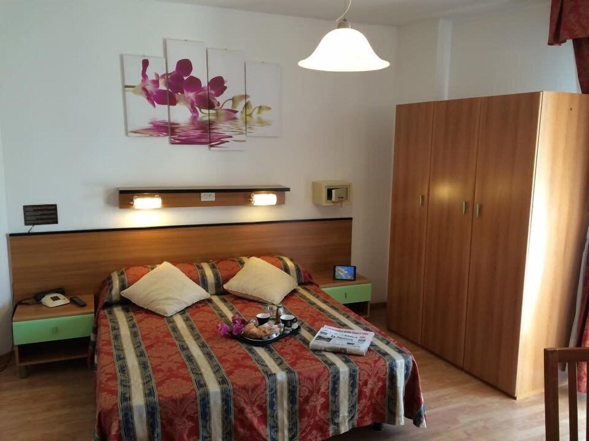 Hotel American Lido di Jesolo Buitenkant foto