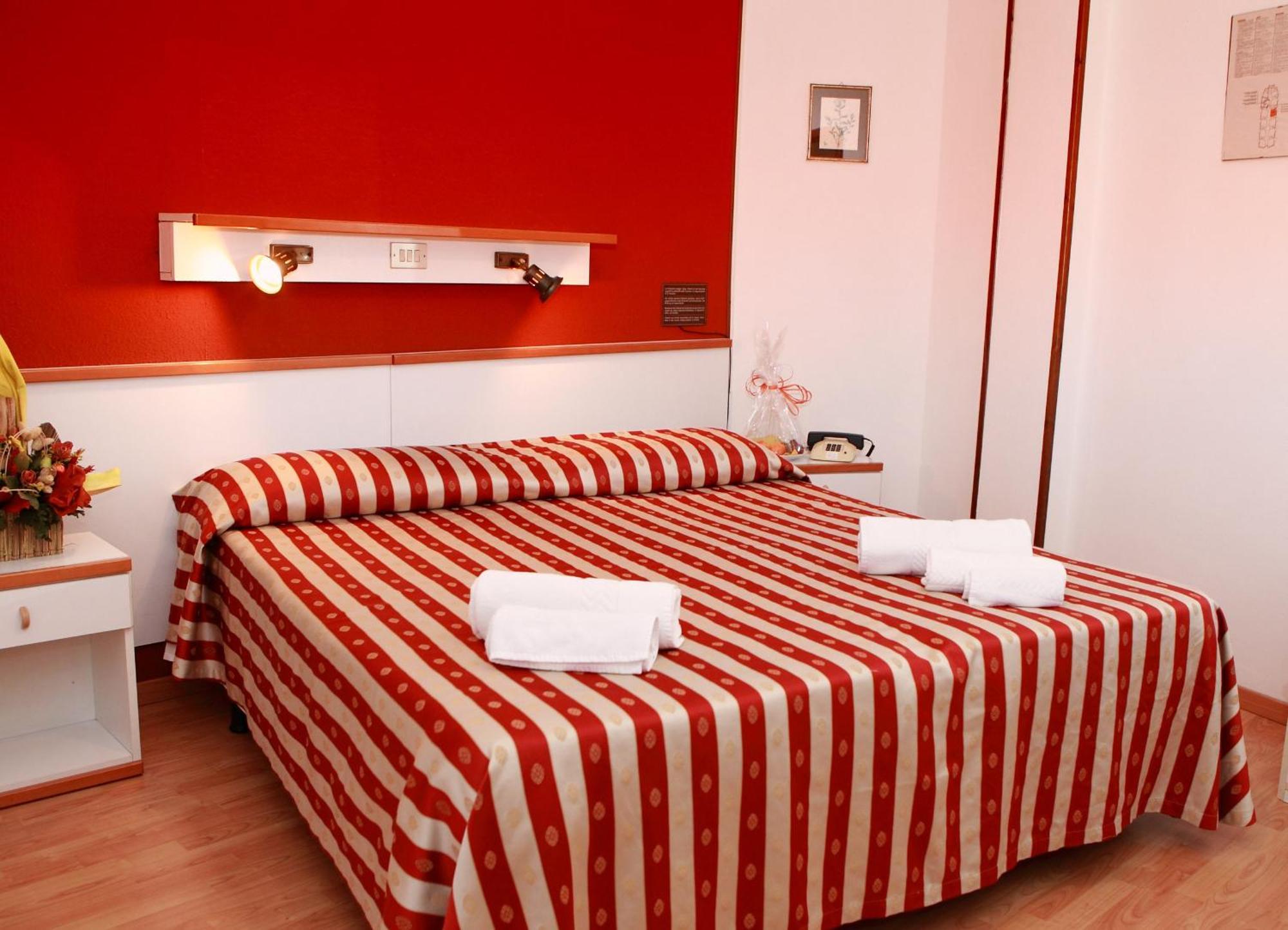 Hotel American Lido di Jesolo Buitenkant foto