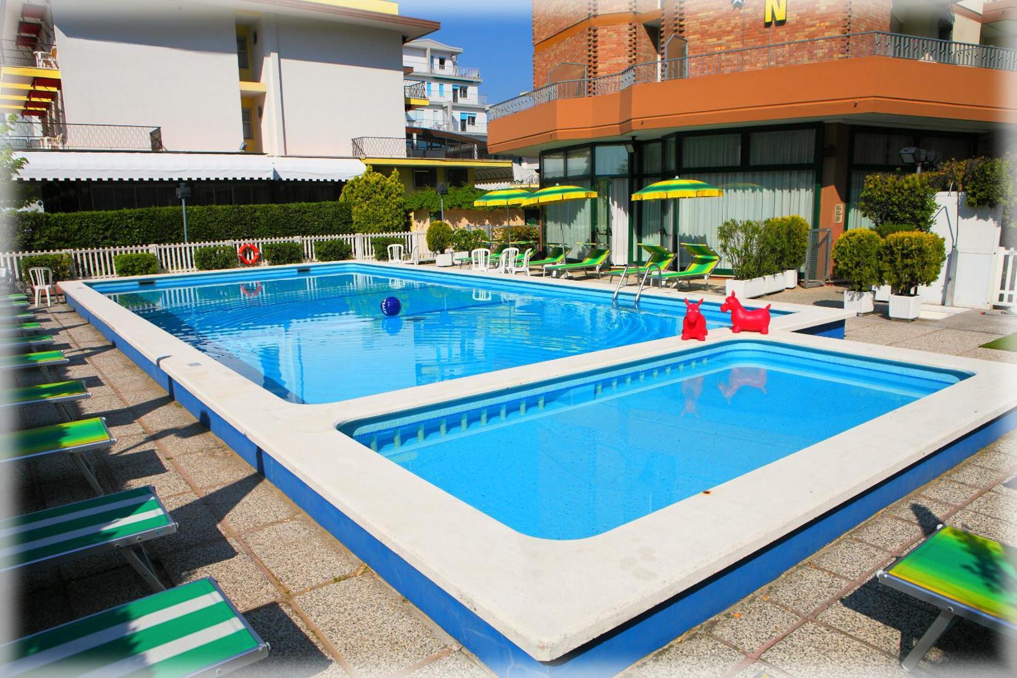 Hotel American Lido di Jesolo Buitenkant foto