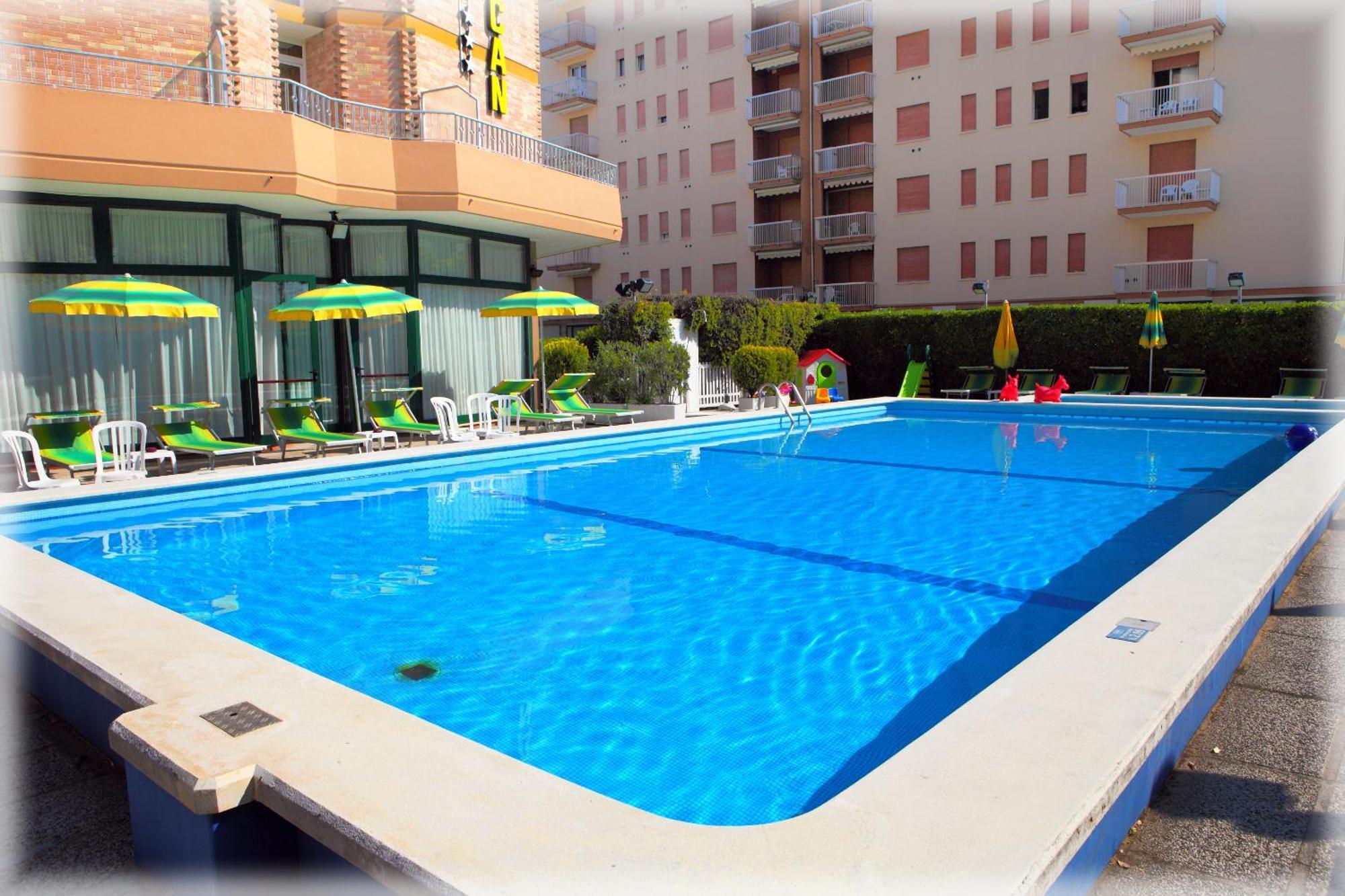 Hotel American Lido di Jesolo Buitenkant foto