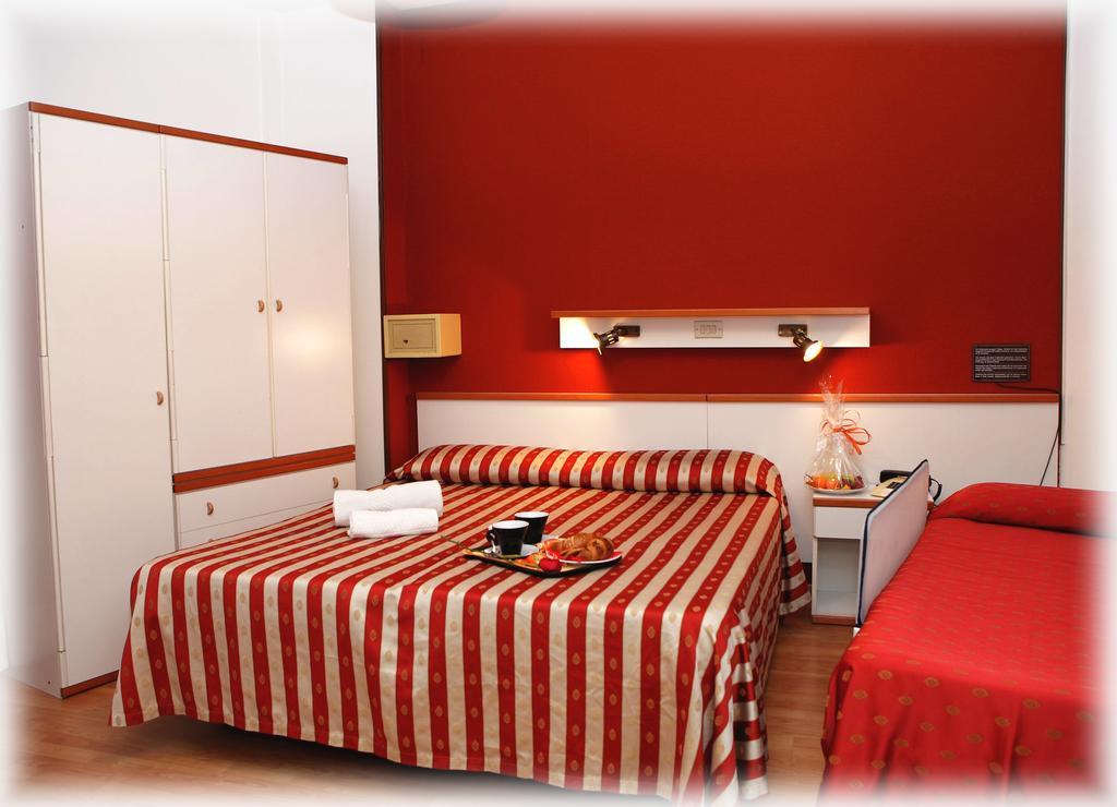 Hotel American Lido di Jesolo Buitenkant foto
